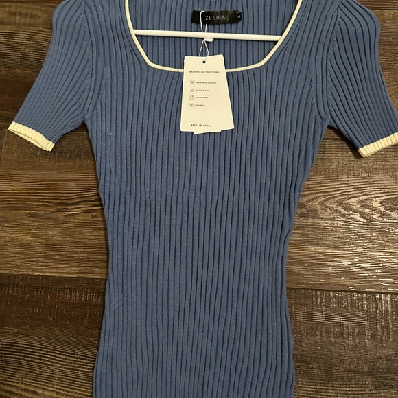 ZESICA Women's Short Sleeve Square Neck Color Block Ribbed T Shirt - Picture 2 of 2